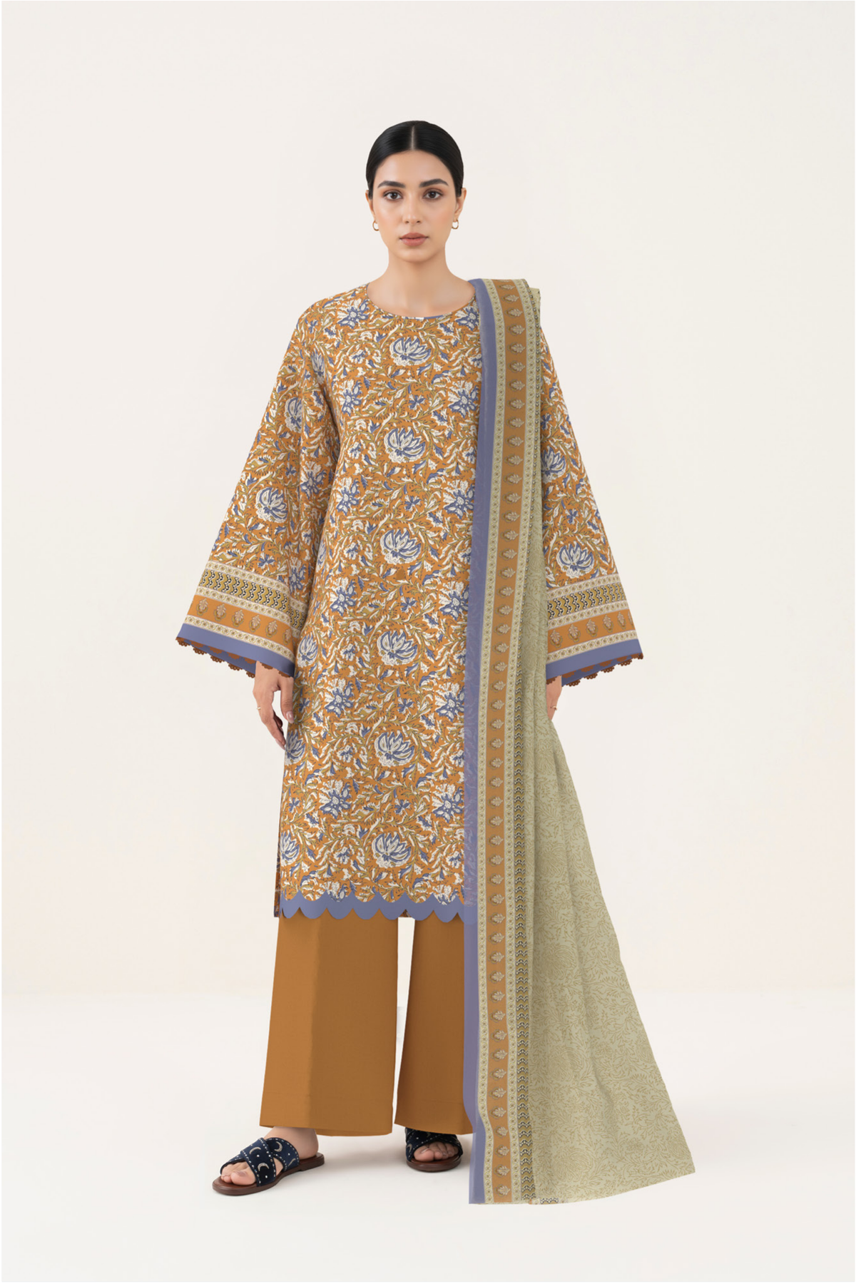 SAPPHIRE 3-Piece Printed Lawn Suit – CL14-136