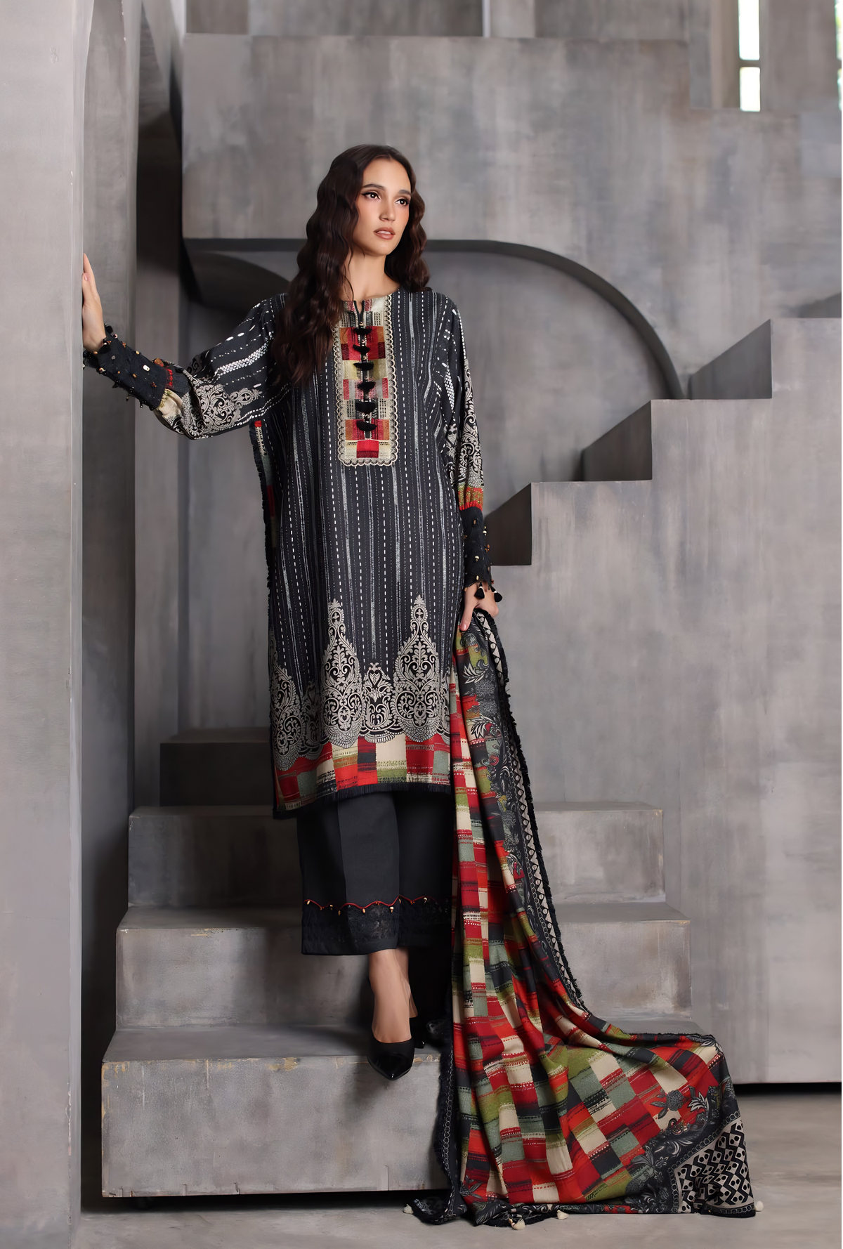 Gul Ahmed 3-Piece Printed Karandi Suit with Embroidered Neckline – AY-62011