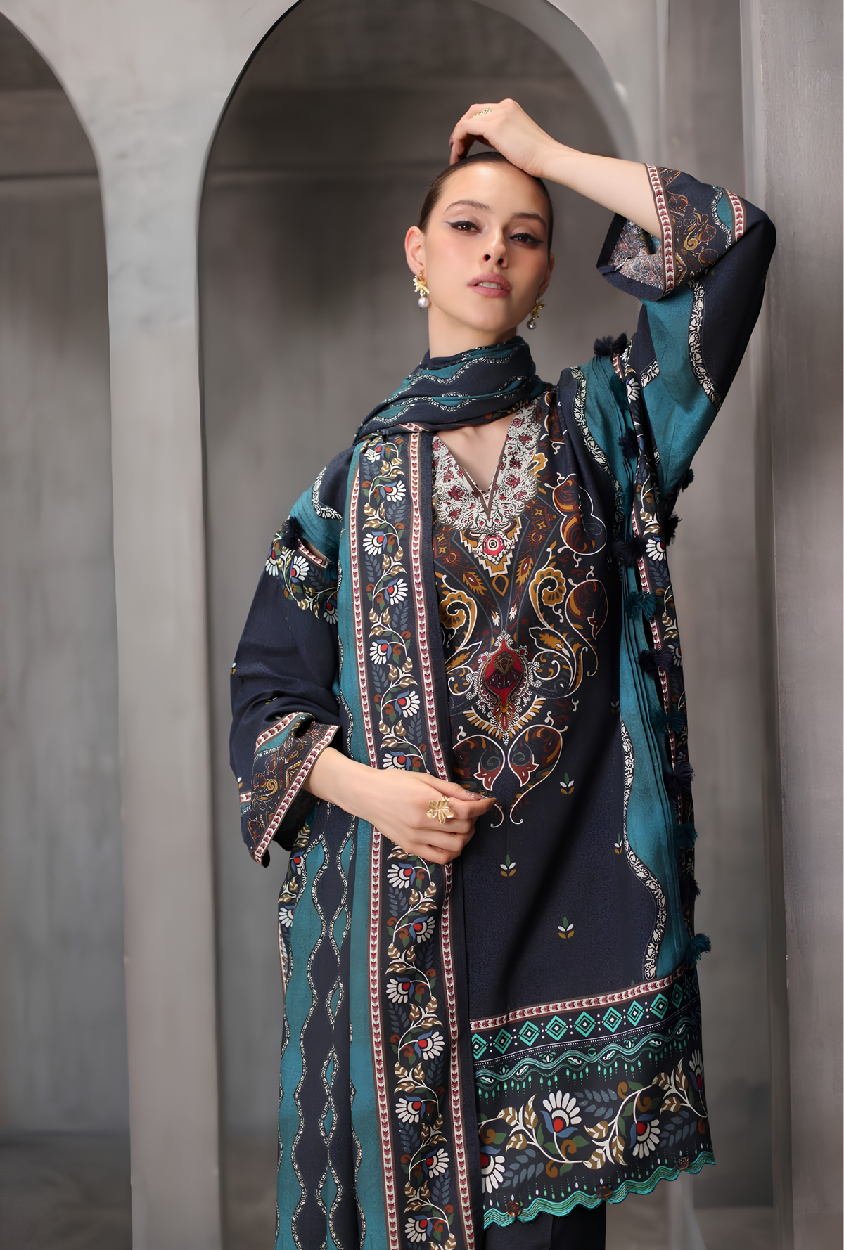 Gul Ahmed 3-Piece Printed Karandi Suit – AY-62023