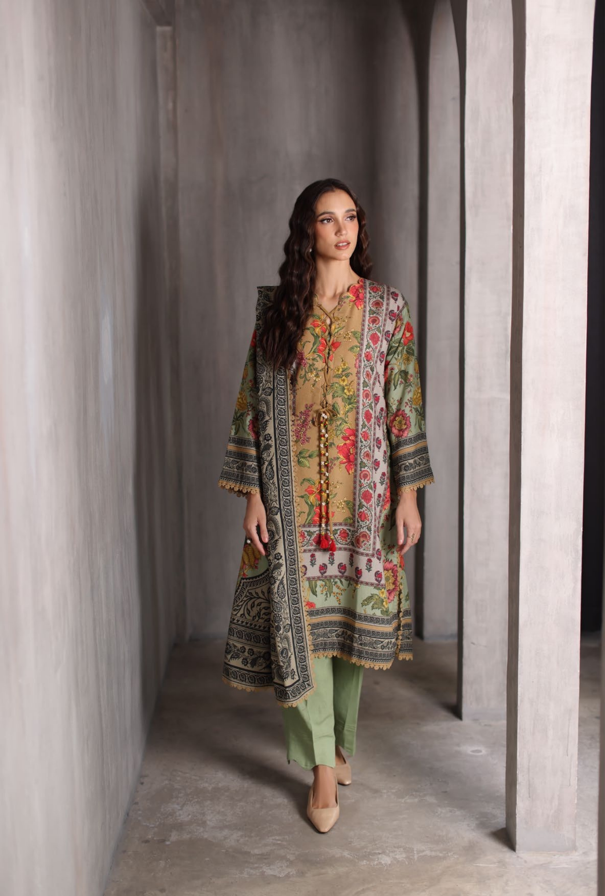 Gul Ahmed 3-Piece Printed Karandi Suit – AY-62026