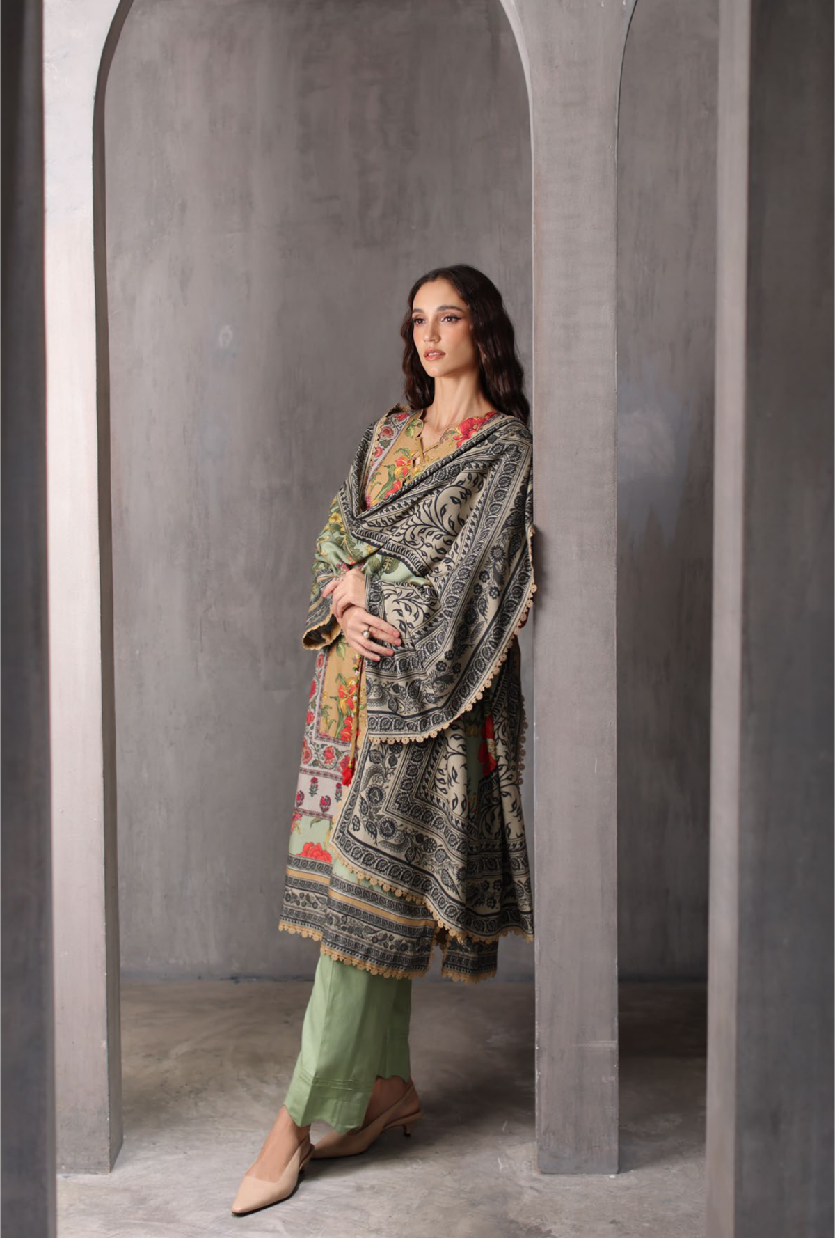 Gul Ahmed 3-Piece Printed Karandi Suit – AY-62026